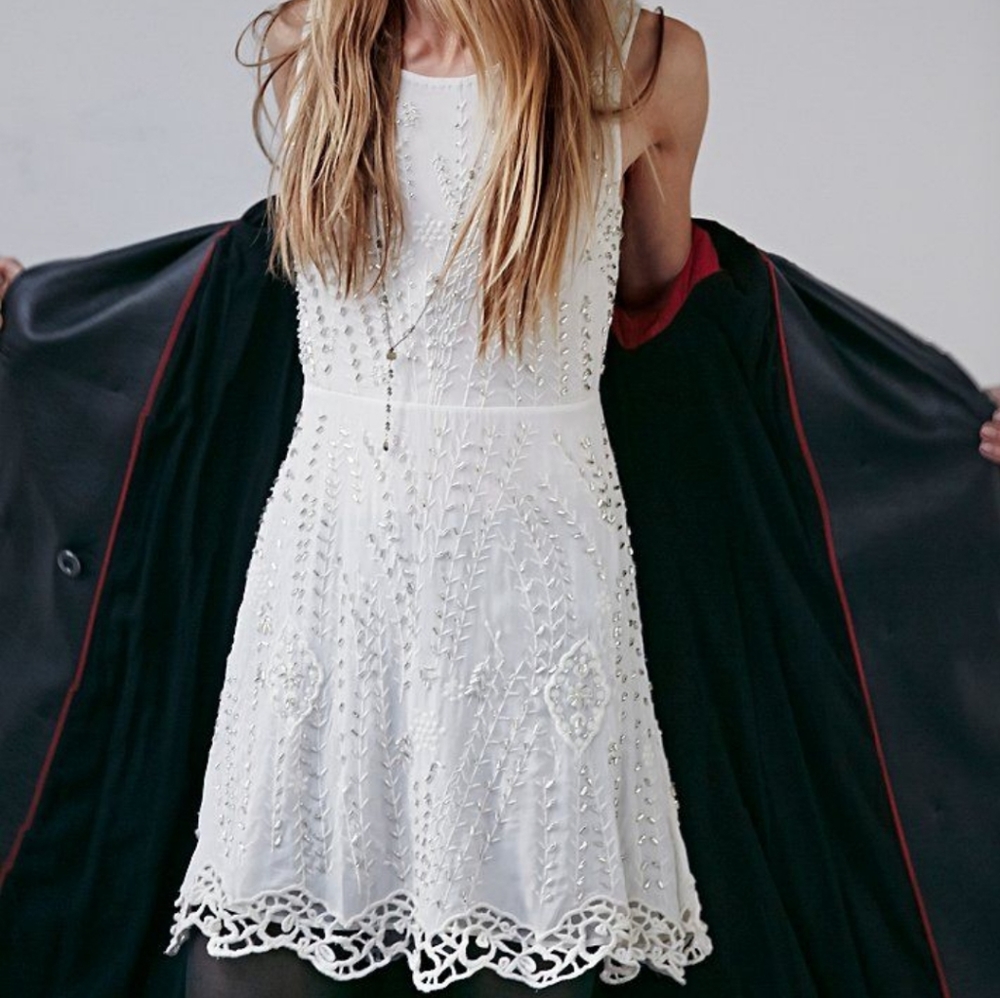 🍒NWOT🍒 FREE PEOPLE VINTAGE BEADED WHITE DRESS - Picture 1 of 8